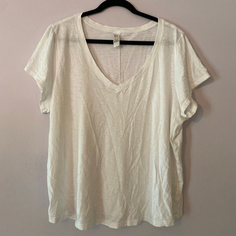 SPANX White V-neck T-Shirt 100% Pima Cotton Minimalist Basic Tee Women's size 3X